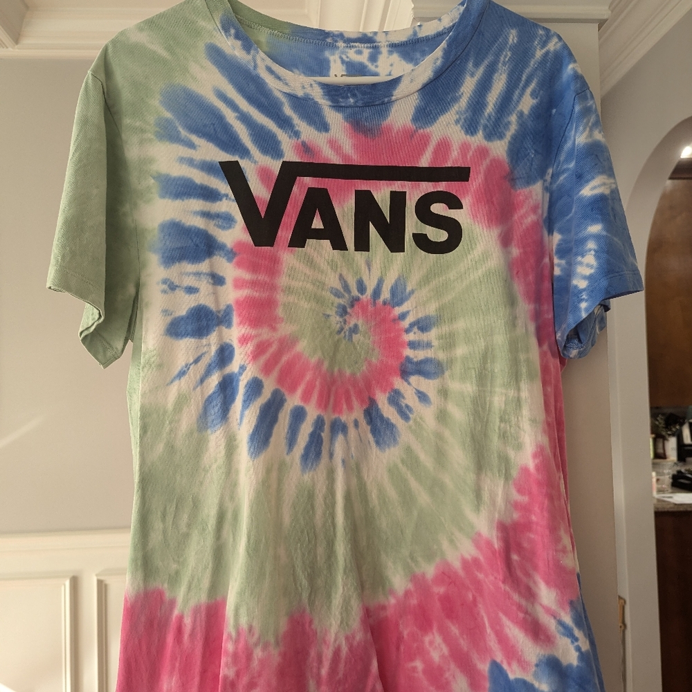 Women's graphic tee